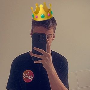 Meet your Posher, Riley